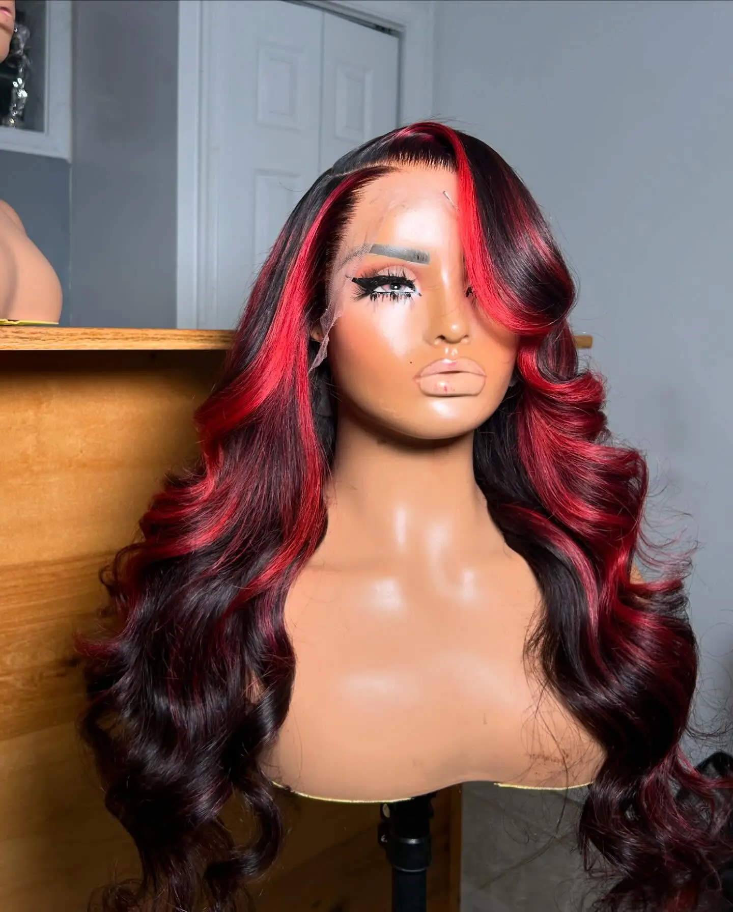 Aodbar Women's Glueless Lace Frontal Synthetic Wig - Long Body Wavy Burgundy and Black Highlight, Heat-Resistant Fiber Wigs Glueless for Fashion Accessories, Outdoor Use, Glueless Wig