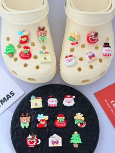 Cute Christmas Theme Shoe Clip Set, 10 Pieces Snowman, Christmas Tree & Santa Decorations, Holiday Hole Shoes Accessories, Croc Charm Set