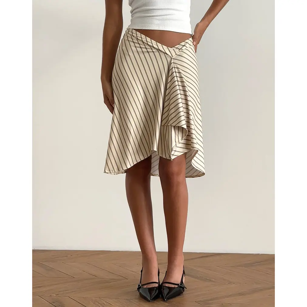 MOTEL Esmeray Midi Skirt in Yellow Diagonal Stripe MOTEL Esmeray Midi Skirt in Yellow Diagonal Stripe