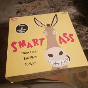 Smart Ass Board Game 14+ UNIVERSITY GAMES 2-8 Player Trivia ~