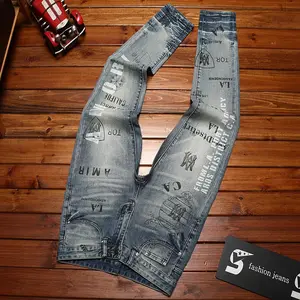 Summer thin jeans for men, slim fit with small feet, fashionable street print, cool and retro light blue elastic pants