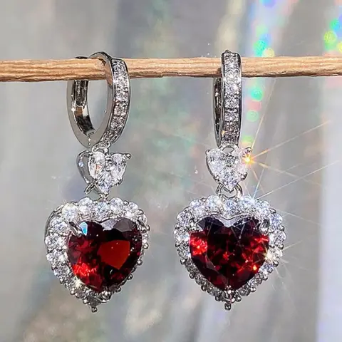 Fashion Heart Shaped Drop Dangle Earrings, Dainty Heart Zirconia, Elegant Ear Jewelry for Party, Club, Elegant Fashion Accessories, Earrings for Women, Versatile Earrings, Dangling Earrings