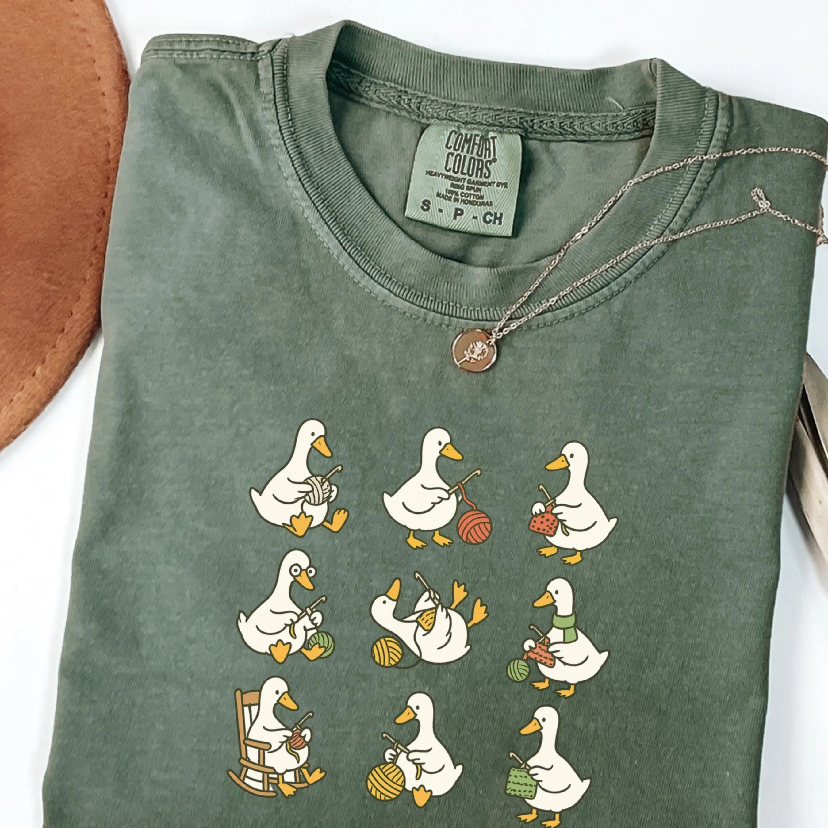 Cute Goose Crocheting Shirt, Funny Yarn Lover Tee for Crafters, Adorable Animal Crochet Top, Unisex Casual Fit, Trending Gift for Women