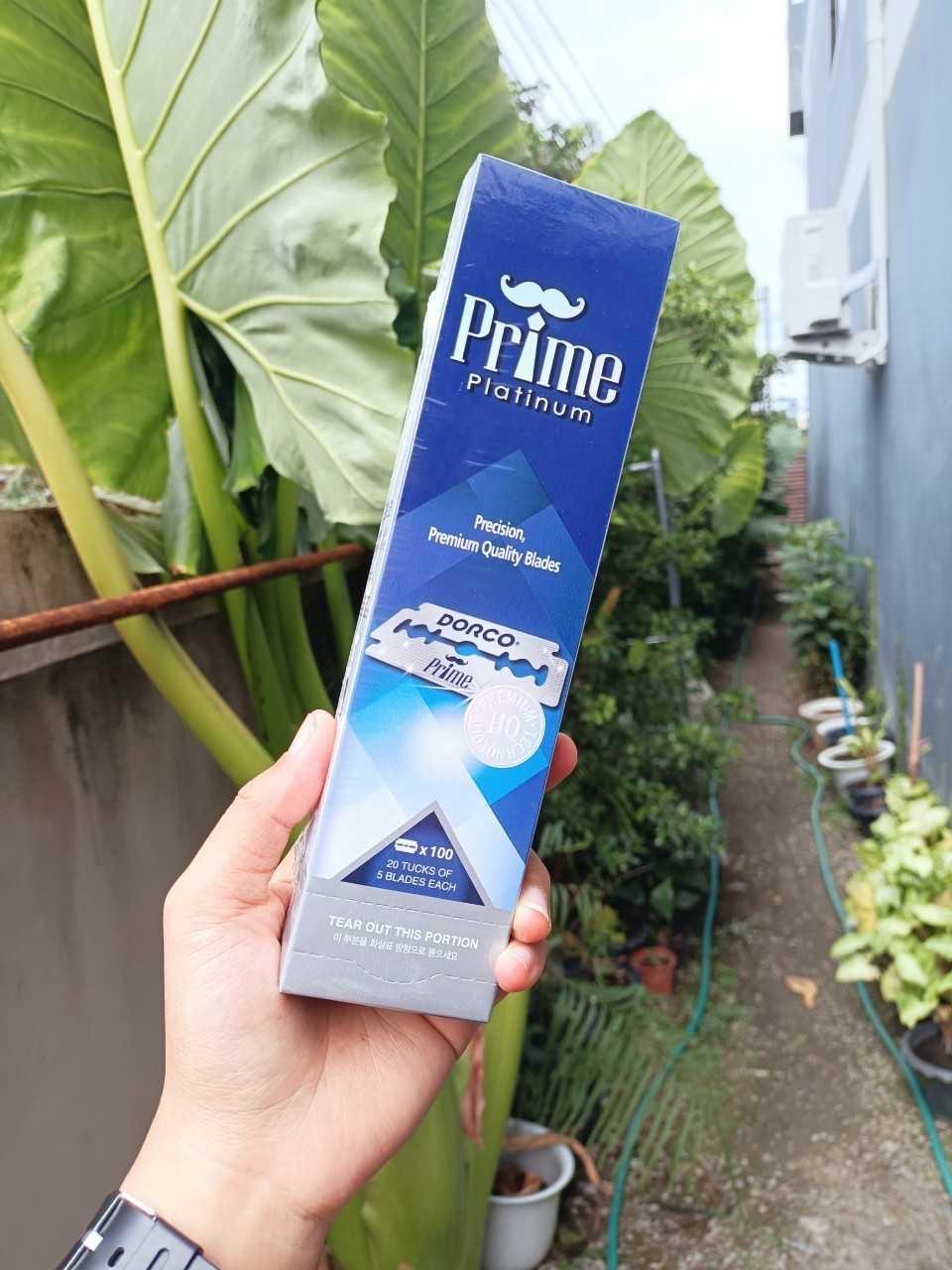 Dorco Prime Platinum Long Double Edge Razor Shaving Blades, 200 ct for Barbers - 2 packs of 100 blades each .