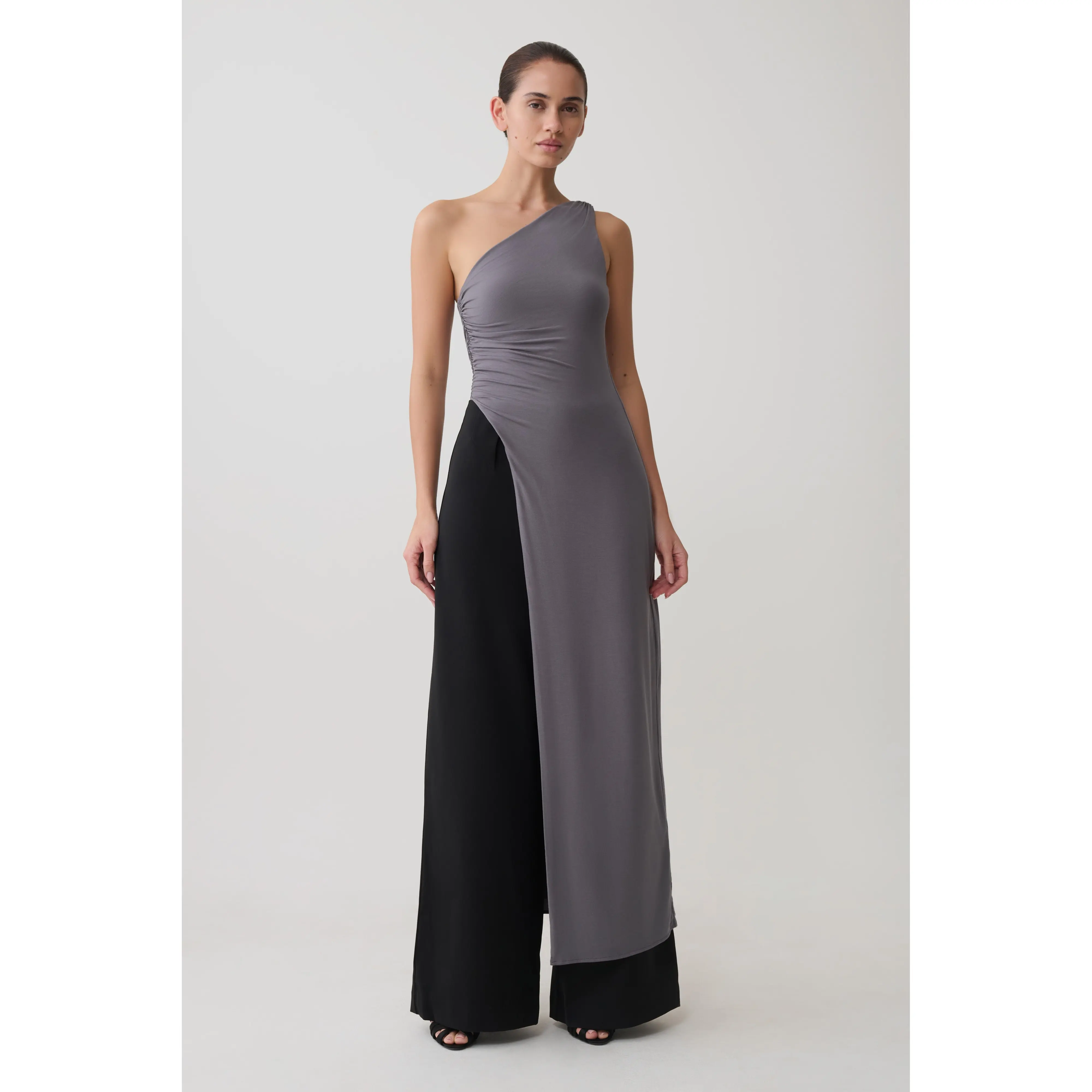 Coriona Long Line Top With Front Cut Out - Grey