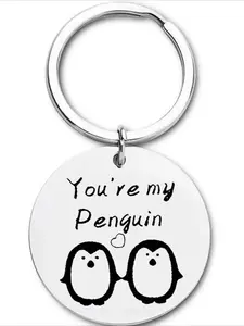 2 pieces of fashionable stainless steel keychains. This is your penguin keychain.