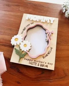 Personalized Mother's Day Magnetic Photo Frame. Unique Mother's Day Gift for Mom and Grandma. Custom Picture Frame for Mother's Day Decor.