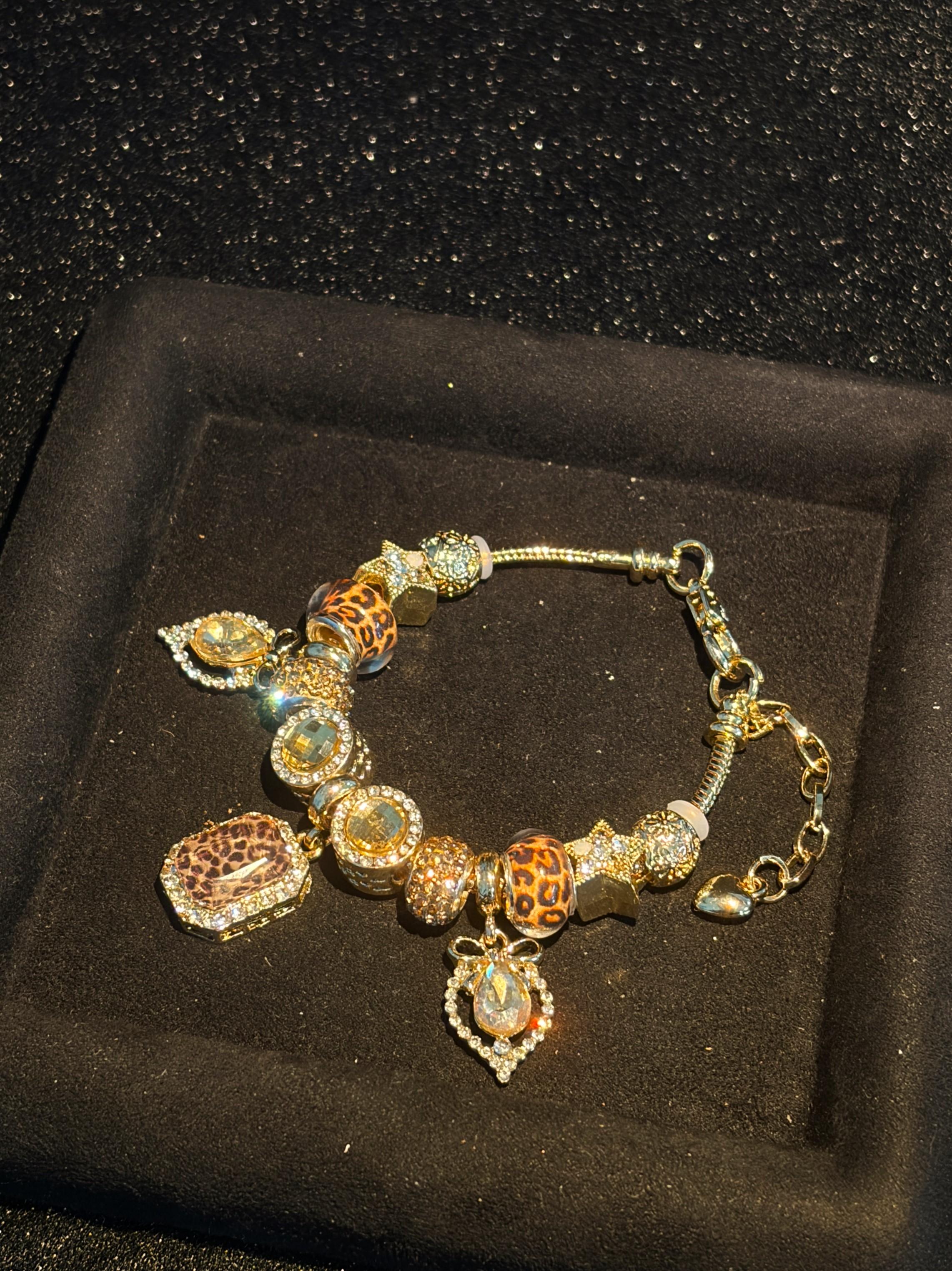 Women’s Gold-Tone Snake Chain Bracelet - Leopard Print Beaded Design, Square Leopard Tag, Sparkling Crystal Drop Pendants - Fashion Costume Jewelry for Daily, Night-Out Occasions