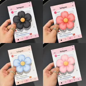 Pastel Daisy Flower Magsafe Phone Grip – Magnetic Pop Socket & Kickstand – Floral iPhone Accessory Gift