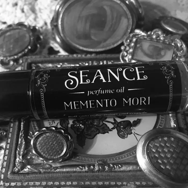 Unisex Seance Perfume Roller - Memento Mori, Aroma Fragrance, Captivating Fragrance