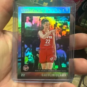 2025 Panini Caitlin Clark Chronicled - WNBA Caitlin Clark #11 Holo
