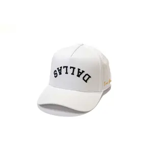 Precurved Dallas snapback - ALL WHITE