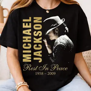 [Sale Up To 50%] Michael Jackson King of Pop Halftone T-Shirt, Retro Music Legend Graphic Shirt, , MJ Music T-Shirt for Fans, Gift for Him, Gift for Her