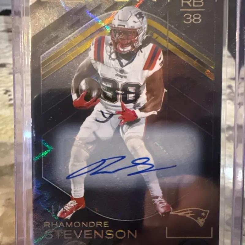 2025 panini black hobby rhamondre Stevenson true gold auto 1/5