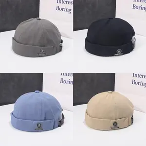 NEW HATS Maple Leaf Circular Label Beanie Hat Everyday Wear Keep Warm Durable Knitted Hat Hip Hop Skullcap Brimless Cap