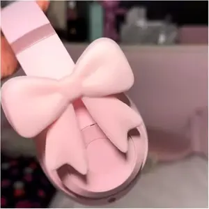 Charming Silicone Bow Headset Accessory, One Pair for Over-Ear Headphones, Stylish Coquette Decorative Item, Perfect for Personalization