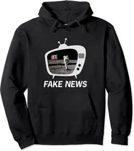 The Moon Landing was Fake News Retro TV design Pullover Hoodie - Silviamo Shop 27B0823CD3LZ