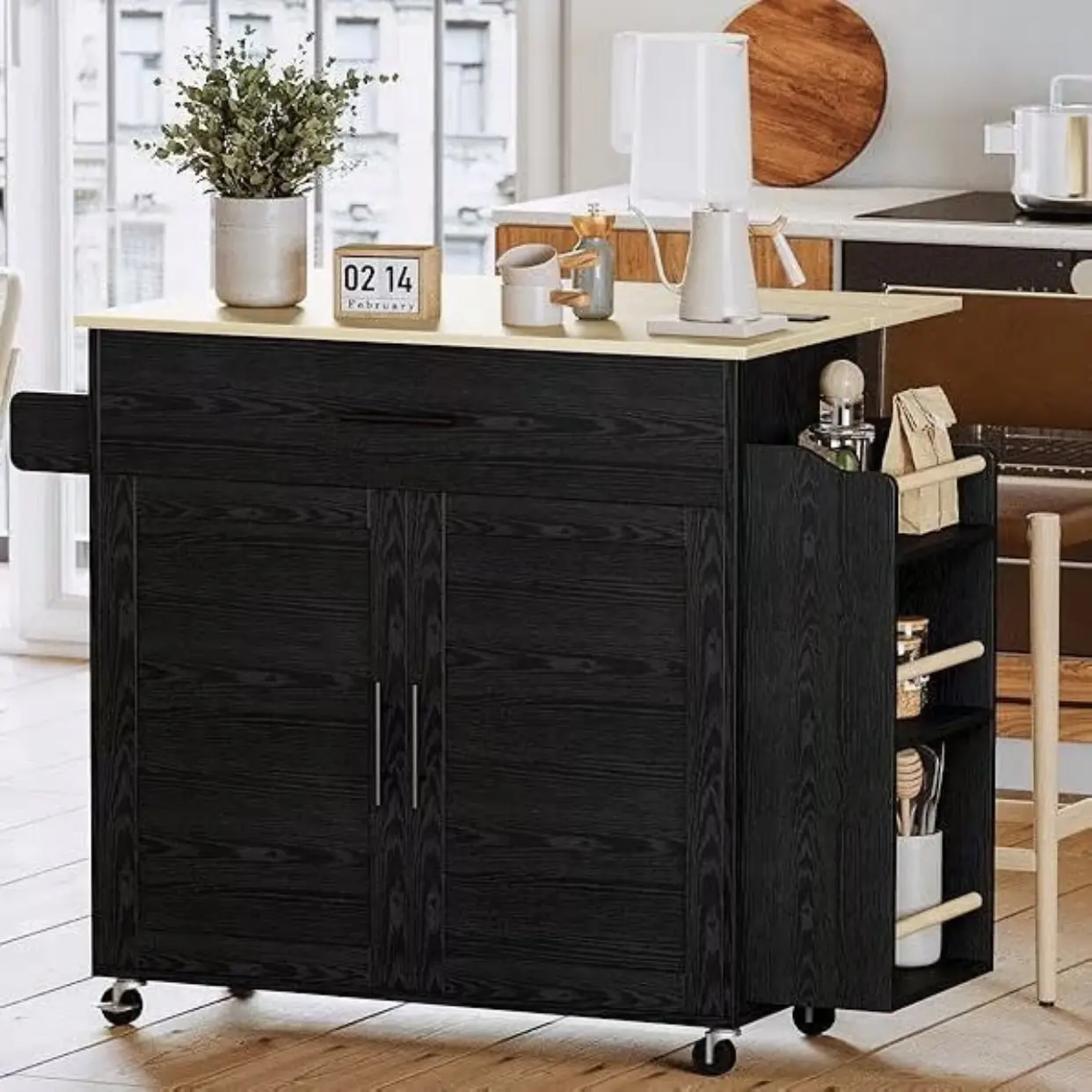 Black - Classic Style