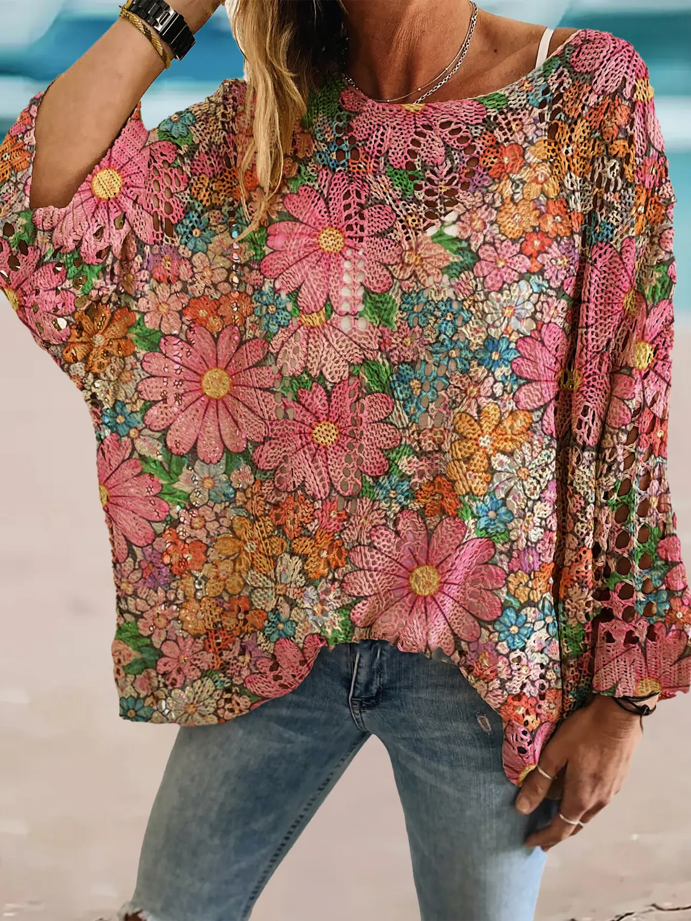 Spring and summer round neck diamond hollow batwing sleeve women's top Blouse, stylish and unique floral print, versatile for commuting, casual, elegant and perfect for vacation.