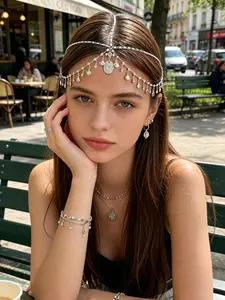 Boho Style Rhinestone Scallop Multi-Layer Fringe Alloy Head Chain, Teardrop Pendant, and Silver Color, Elegant Accessory for Women, Bling Bling Hair Gems