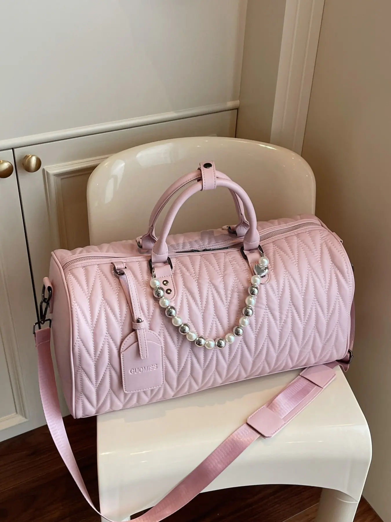 PU Leather Quilted Large Capacity Travel Tote Bag, Pearl Chain Handbag, Crossbody Backpack for Short Trips, Gym, Office, Casual Style, Crossbody With Chain, Casual Fashion Bag