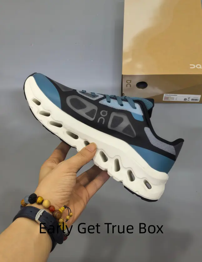 Ultra-Lightweight Hollow Sole Sneakers with Shock-Absorbing Tech for All-Day Comfort and Breathable Mesh Upper for Men and Women