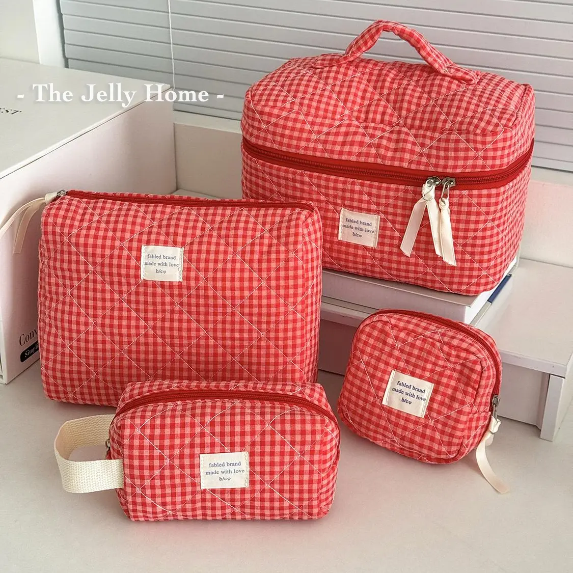 The jelly home Women's Vintage Raspberry Checkerboard 4-Piece Cosmetic Travel Bag Set, Large-Capacity Ins-Style Portable Zippered Toiletry & Storage Bags
