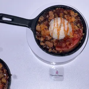 Mini peach cobbler candle in a pan Fragrance handmade candle