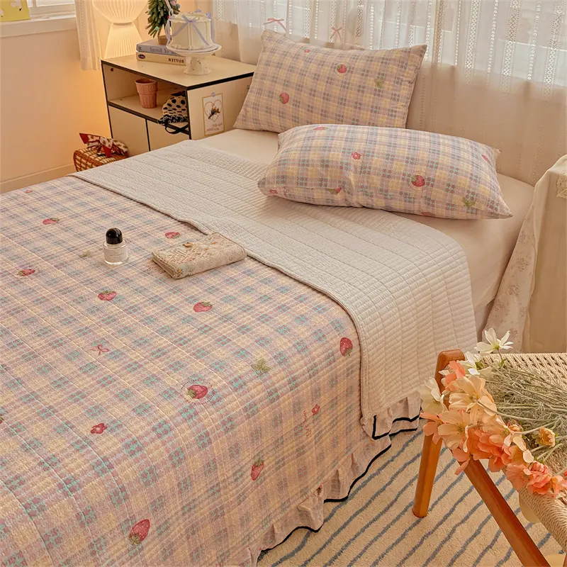 3-Piece Floral Bed Cover Set, Single Double Bedding set Soft Breathable Fabric, Includes 1 Bedspread & 2 Pillowcases, Perfect for Girls' & Adults' Bedroom Decor