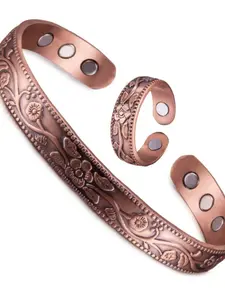 1 set, classic floral magnetic bracelet and ring set, fashionable healing jewelry with magnetic therapy, suitable as a gift for both men and women, for elders, or for family, Floral Design