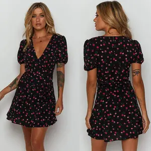 𝒞𝒽𝑒𝓇𝓇𝓎 𝒱𝒾𝒷𝑒 𝒱-𝓃𝑒𝒸𝓀 𝒟𝓇𝑒𝓈𝓈