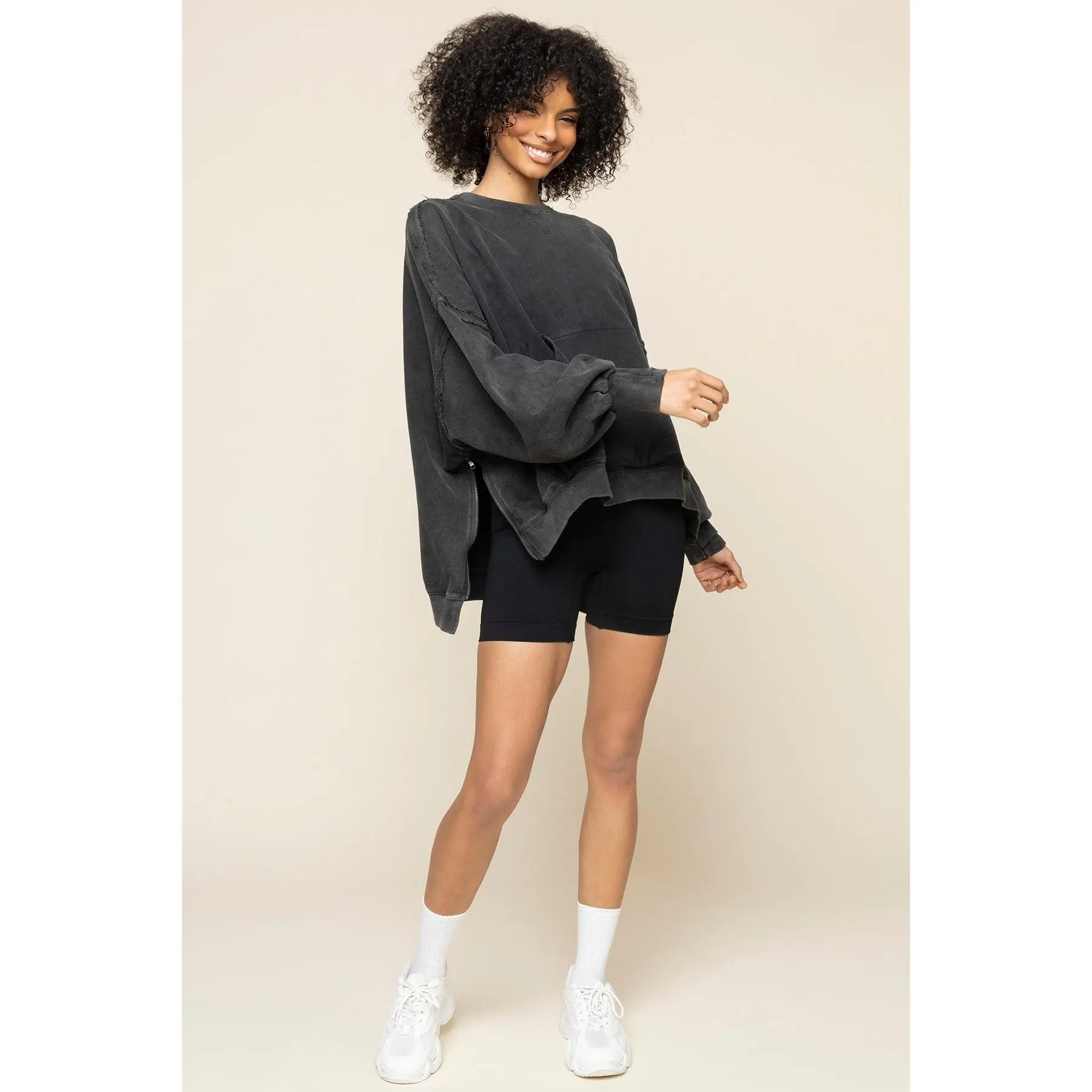Boxy Crewneck - Vintage Black
