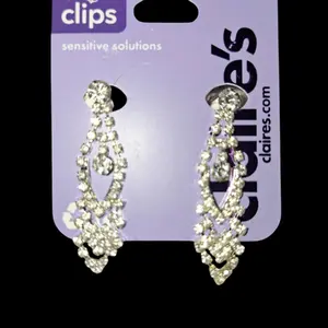 Claires Jewelry Sensitive Solutions Clip-Earrings for Proms & Weddings with Easy Wear and Elegant Design