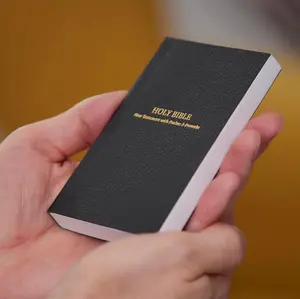 KJV Holy Bible: Pocket New Testament with Psalms and Proverbs, Black Softcover, Red Letter, Comfort Print: King James Version Paperback