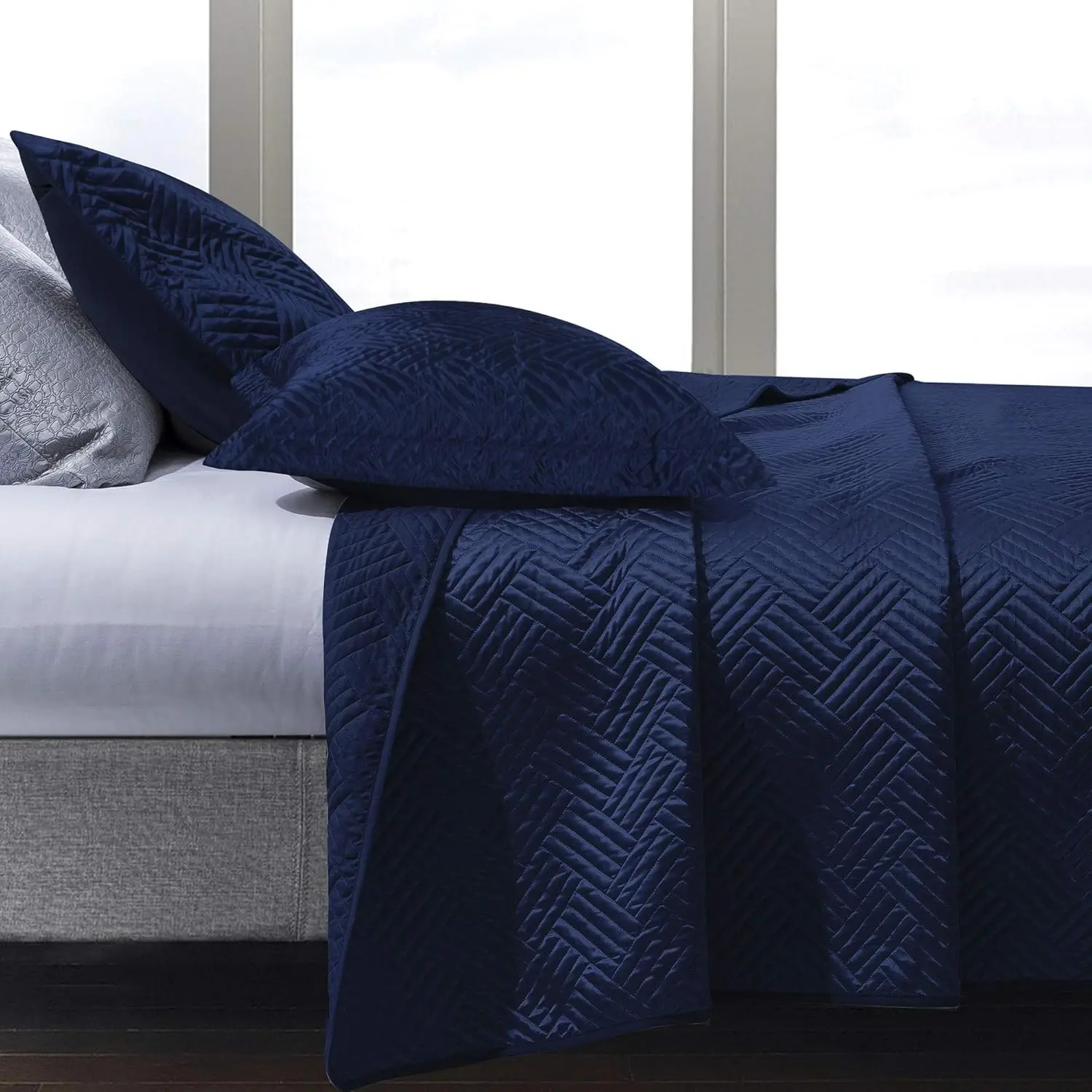 Silk Satin Quilt Set, Geometric  Bedspread Luxury Quilted Coverlet Set for All Seasons(1 Quilt, 1 Pillow Sham), Navy Blue