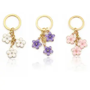 Pastel Flower Keychain, Cute Triple Daisy Bag Charm for Purse & Keys, Sweet Christmas Gift for Her