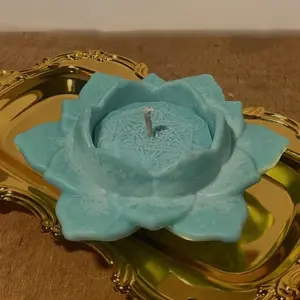 Floating Lotus Flower Candle