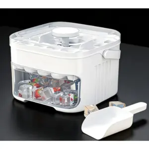 New household multifunctional portable press-type ice tray mold, ice maker suitable for chilling beer and beverages, ice plate with ice tongs, an ideal choice for refrigerator ice boxes and ice cube molds