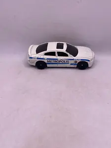Hot Wheels 11 Dodge Charger R/T Diecast