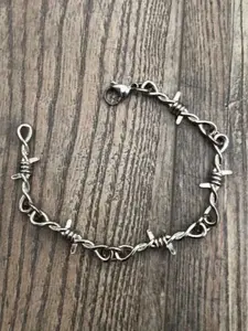 Men's Tooth Shape Necklace, Flower Heart Pendant, Unique Daily Jewelry Hand Chain, Perfect for Valentine's Day, Christmas, Halloween, Birthday Gift