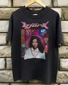 Bjork Tour 1996 Classic Style Black Unisex T Shirt