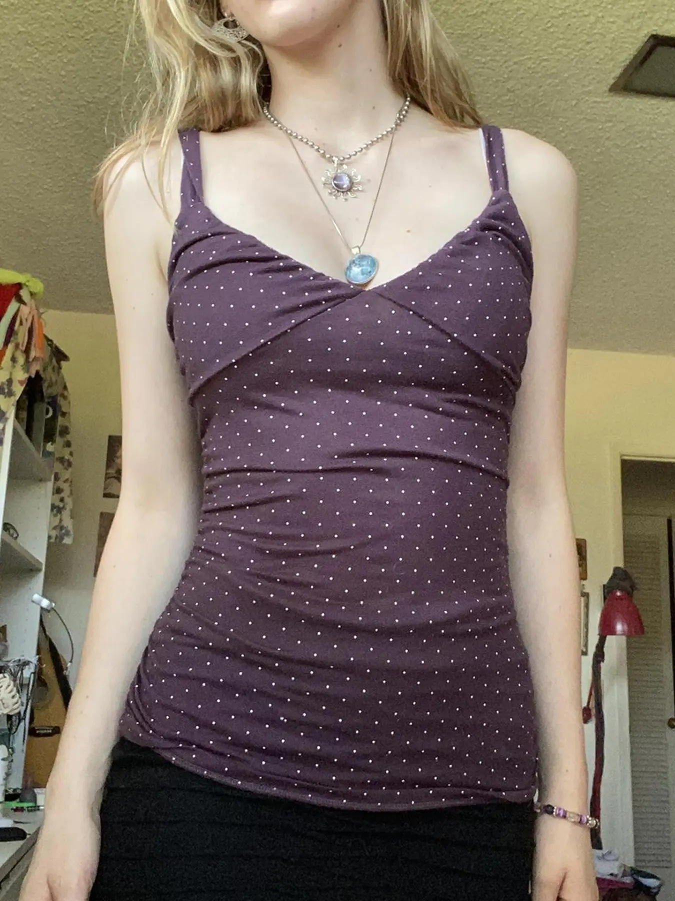 Cute Polka Dot V-Neck Y2K Casual Fashion Sleeveless Spaghetti Strap Top, Slim-Fitting Summer Cami Vest, Retro Basic Casual Wear for All Seasons