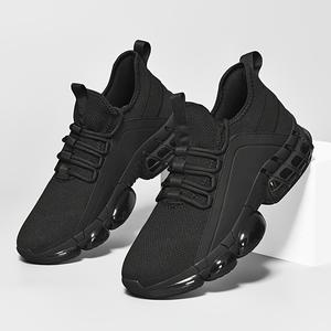 2026 Spring Summer men's new breathable sports and leisure shoes, lightweight running shoes, thick soled skateboarding shoes, black driving shoes Gymshoes High Top Sneakers