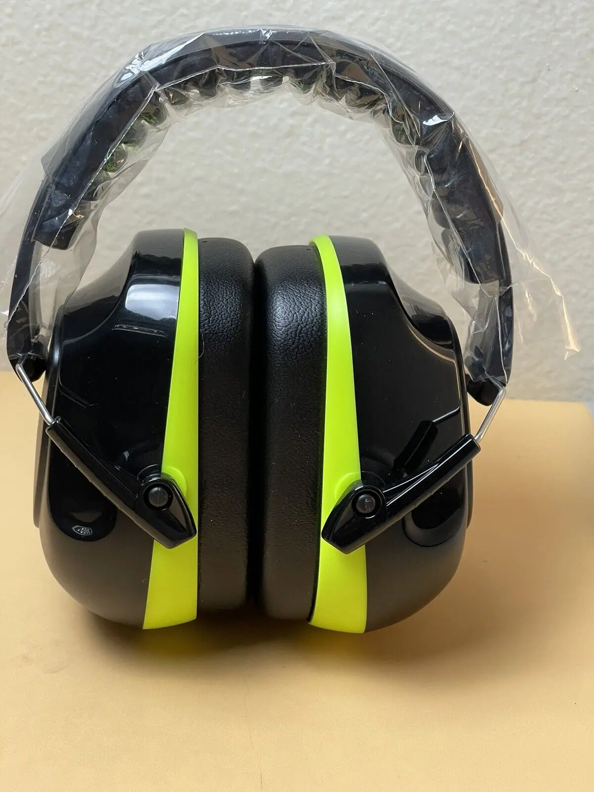 ProCase Hearing Protection GUNS,HUNTING,LAWN  NRR 28db Noise Cancelling GREEN