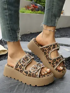 Vintage Leopard Print Thick Sole Sandals for Women, Fashionable Outdoor Beach Slippers, Comfortable One-Piece Flip Flops