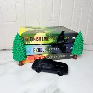 4 Piece Book Decorations - Green Tree & Black Car Design for Bookshelf Organization & Aesthetic Appeal