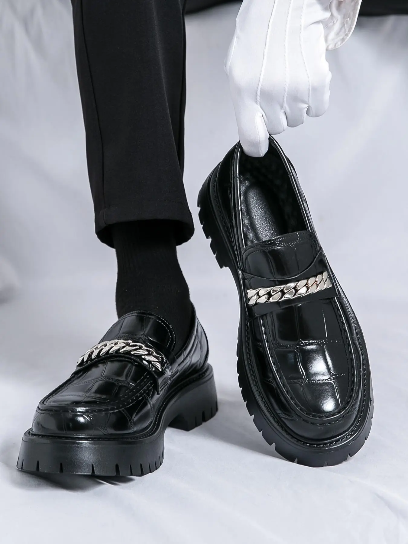 Men's Fashion Chain Decorated Slip on Flat Loafers, Casual Comfortable Breathable Shoes for Daily Wear, Lightweight Breathable Shoes for All Seasons, Smart Casual Shoes, Easy Breezy Loafers