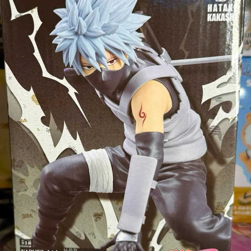 Anime figure kakashi  grandista figure