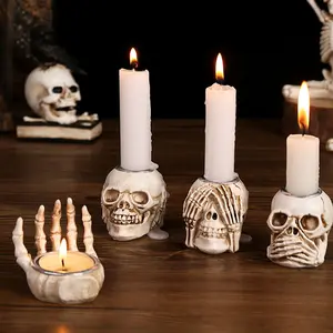 Halloween Skeleton Candle Holder Set, Lightweight Spooky Hand-Shaped Skull Decorations, Perfect for Halloween Party Atmosphere, Horror Home Decoration