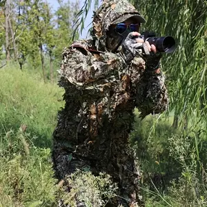 Breathable Camouflage Hunting Suit for Men, Lightweight & Hooded Wild Leafy Design, Ideal for Airsoft & Halloween Activities